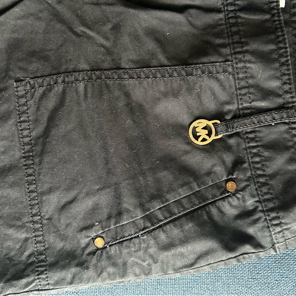 Michael by Michael Kors Black Designer Women's Shorts - Picture 3 of 6